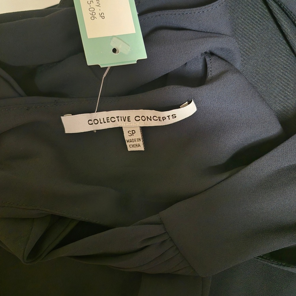 Collective Concept Navy Blue Twist Front Sleeveless Chiffon Blouse Stitch Fix SP - Picture 3 of 3